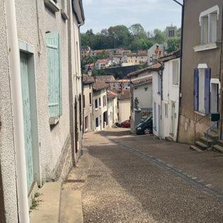 Le Gite No 2 Le Vigeant Buitenkant foto